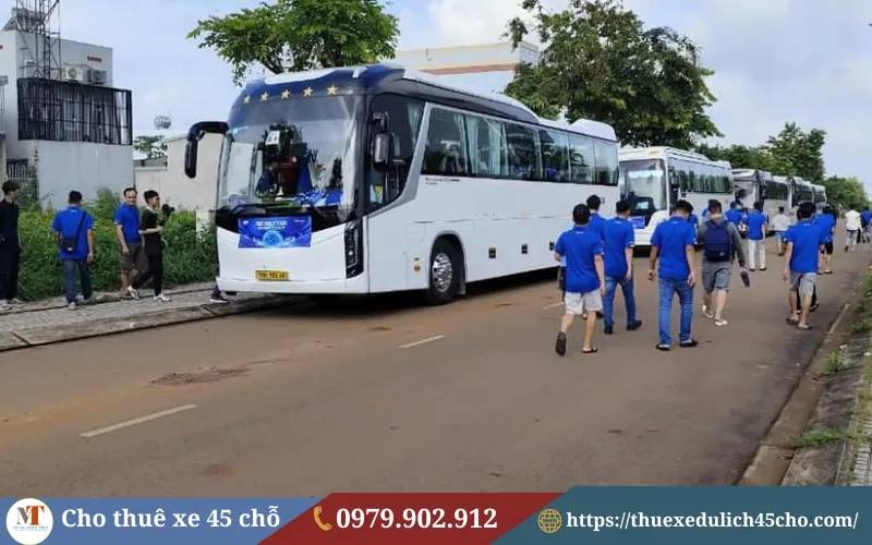 Thuê xe 45 chỗ KIA Granbird đi Vũng Tàu